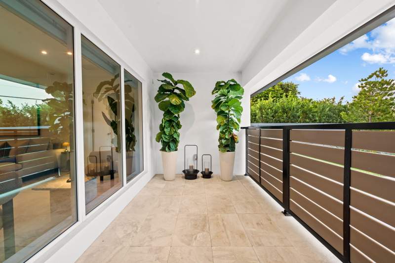 4 bedroom Single Family Residence at 2000 Coral Gardens Drive, Coral Gardens Amen Plat, Wilton Manors — photo 2