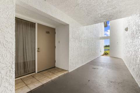 3200 Twin Lakes Terrace #105, Fort Pierce FL - photo 7 of 50