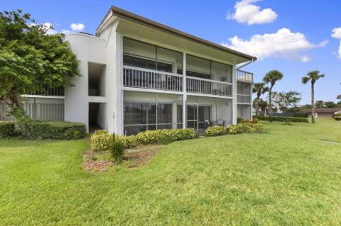 3200 Twin Lakes Terrace #105, Fort Pierce FL - photo 24 of 50