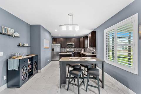 313 Palm Breezes Drive, Fort Pierce FL - photo 10 of 60