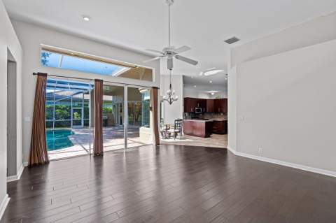 4933 Chardonnay Drive, Coral Springs FL - photo 17 of 73