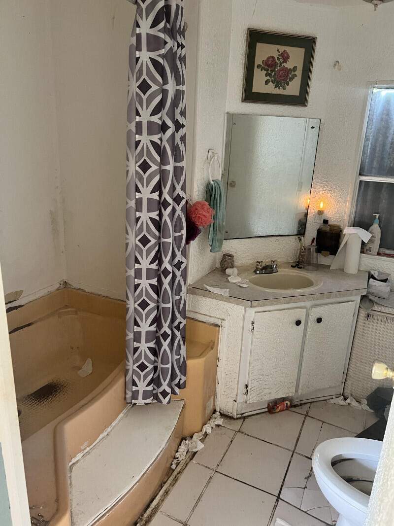 2 bedroom Manufactured Home at 5385 Elaine Circle, Mobilaire 1st Add, West Palm Beach — photo 4