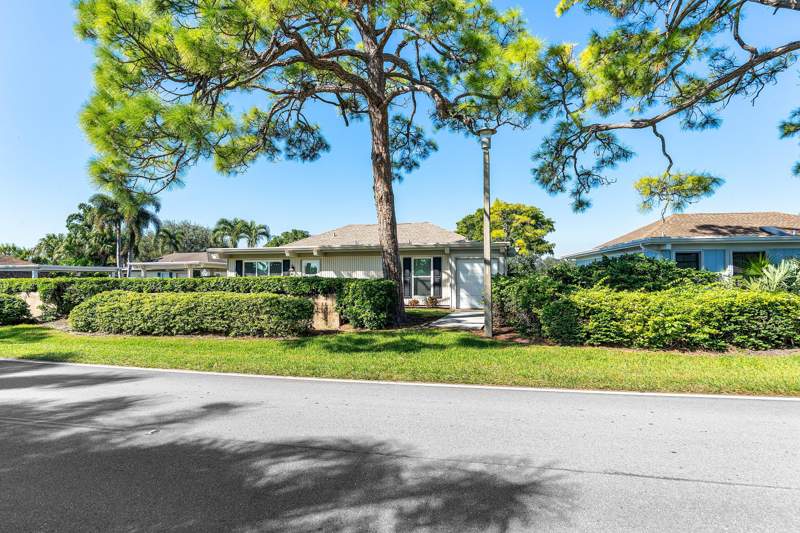 2 bedroom Single Family Residence at 13731 Eastpointe Way, Eastpointe Country Club 1, Palm Beach Gardens — photo 1