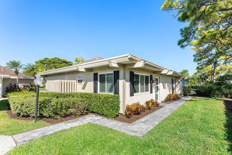 2 bedroom Single Family Residence at 13731 Eastpointe Way, Eastpointe Country Club 1, Palm Beach Gardens — photo 2