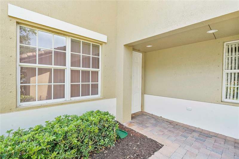 3 bedroom Condominium at 8140 NW 128th Lane #10-A, Cypress Pointe II At Heron Bay, Parkland — photo 5
