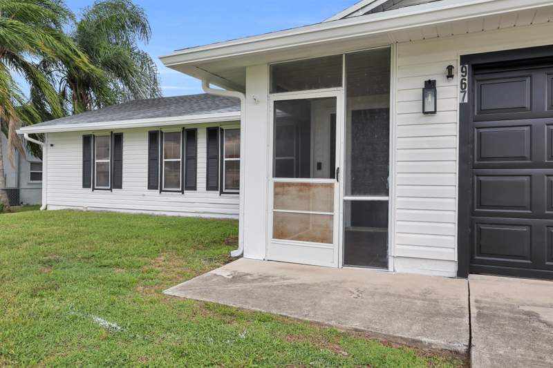3 bedroom Single Family Residence at 967 SW Sultan Drive, Port St Lucie Section 12, Port St. Lucie — photo 4