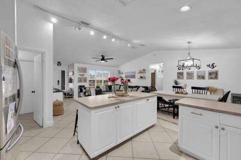 967 SW Sultan Drive, Port St. Lucie FL - photo 13 of 44