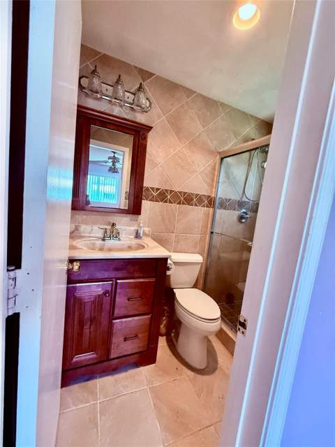 4605 NW 49th Street, Tamarac FL - photo 18 of 19