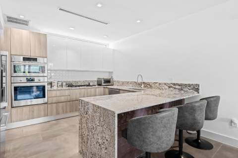 900 NE 4th Street #B4, Fort Lauderdale FL - photo 9 of 35