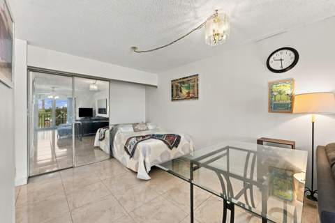 3909 N Ocean Boulevard #410, Fort Lauderdale FL - photo 7 of 22