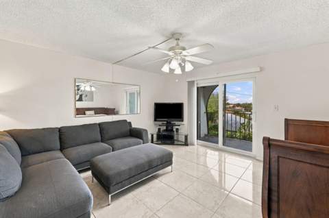 3909 N Ocean Boulevard #410, Fort Lauderdale FL - photo 8 of 22