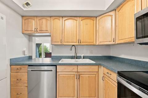 3909 N Ocean Boulevard #410, Fort Lauderdale FL - photo 15 of 22