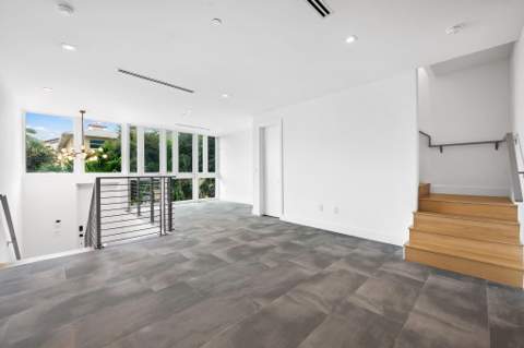 900 NE 4th Street #B4, Fort Lauderdale FL - photo 6 of 35