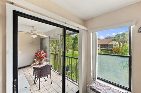 3340 Lucerne Park Drive, Greenacres FL - photo 16 of 28