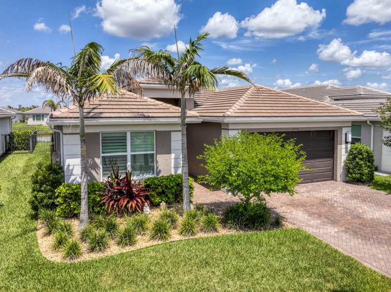 3 bedroom Single Family Residence at 11750 SW Coral Cove Parkway, Valencia Grove at Riverland, Port St. Lucie — photo 1