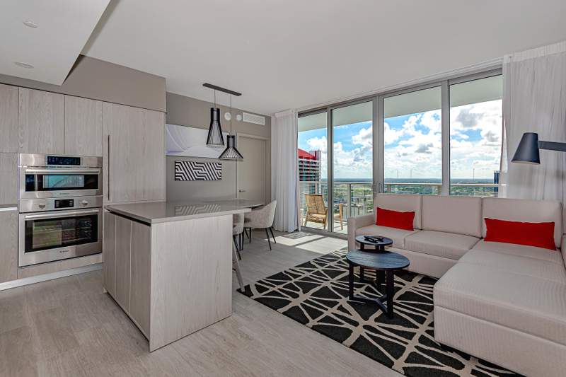 3 bedroom Condominium at 4010 S Ocean Drive #R2404, 4010 South Ocean Condo, Hollywood — photo 4