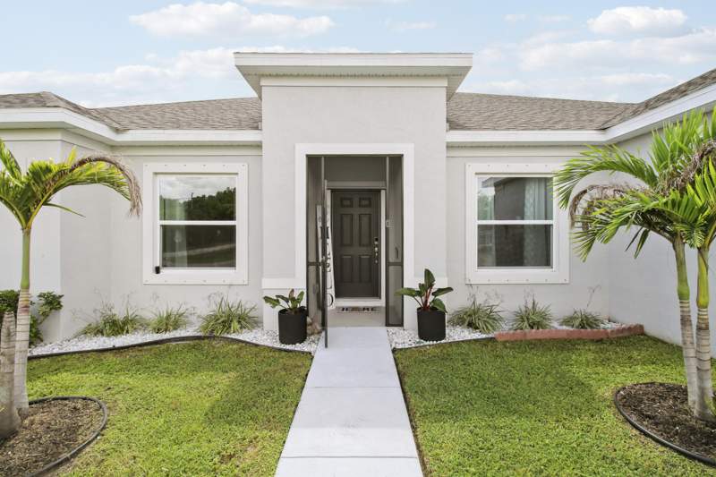 3 bedroom Single Family Residence at 1016 SW Paar Drive, Port St Lucie Section 33, Port St. Lucie — photo 4