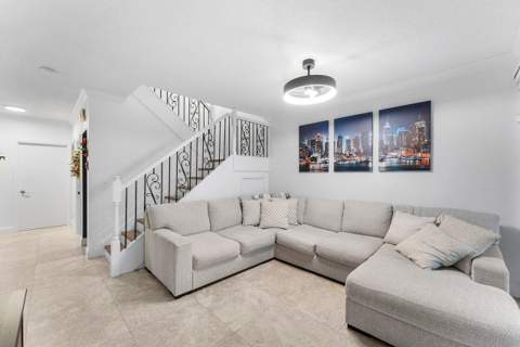 16856 SW 1st Place, Pembroke Pines FL - photo 11 of 36