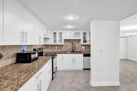 8091 NW 12th Street #H, Margate FL - photo 7 of 40