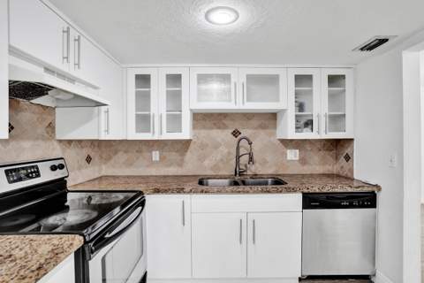 8091 NW 12th Street #H, Margate FL - photo 8 of 40