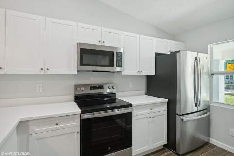 636 35th Street, West Palm Beach FL - photo 8 of 19