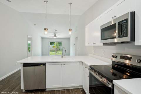 636 35th Street, West Palm Beach FL - photo 9 of 19