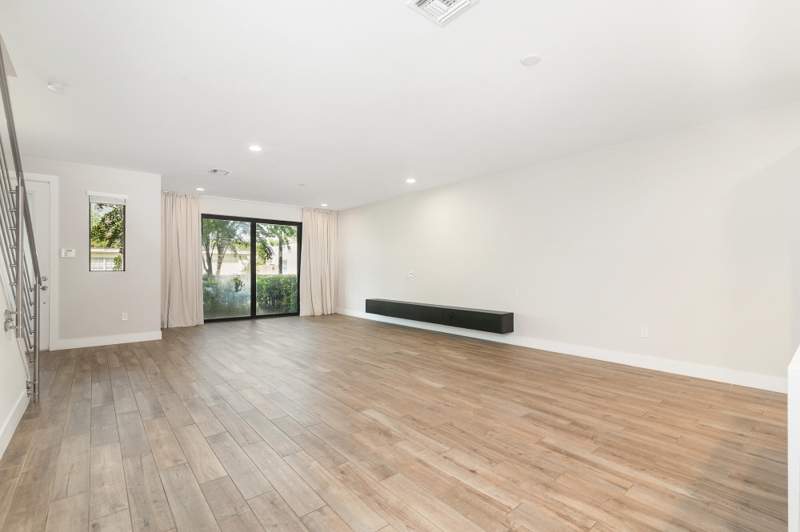 3 bedroom Townhouse at 3764 Lambert Avenue, Townhomes At Conniston, West Palm Beach — photo 5