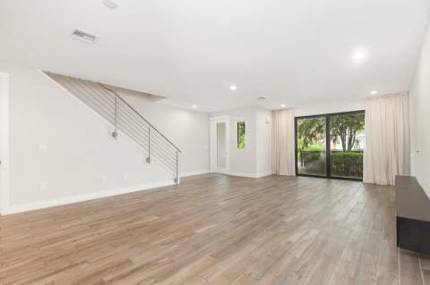 3764 Lambert Avenue, West Palm Beach FL - photo 6 of 25