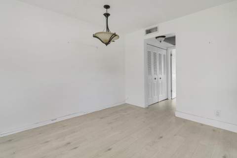 288 Northampton #O, West Palm Beach FL - photo 16 of 30