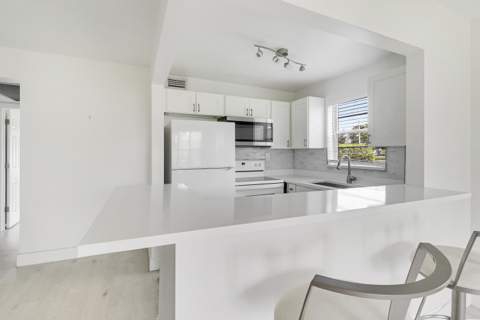 288 Northampton #O, West Palm Beach FL - photo 11 of 30