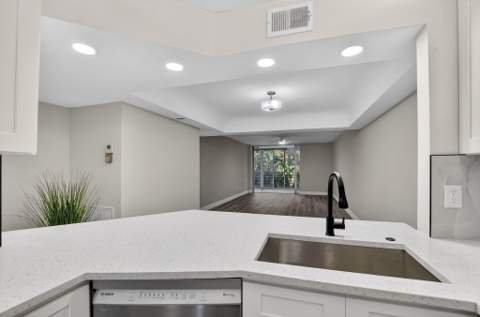 23247 Barwood Lane #205, Boca Raton FL - photo 10 of 43