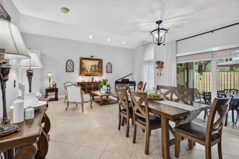 10531 NW 11th Court, Plantation FL - photo 14 of 54