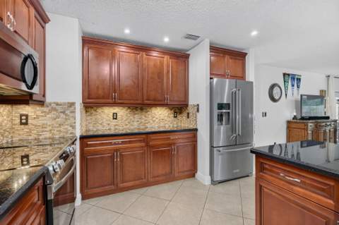 10531 NW 11th Court, Plantation FL - photo 18 of 54
