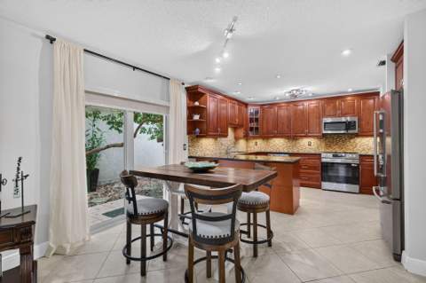 10531 NW 11th Court, Plantation FL - photo 22 of 54