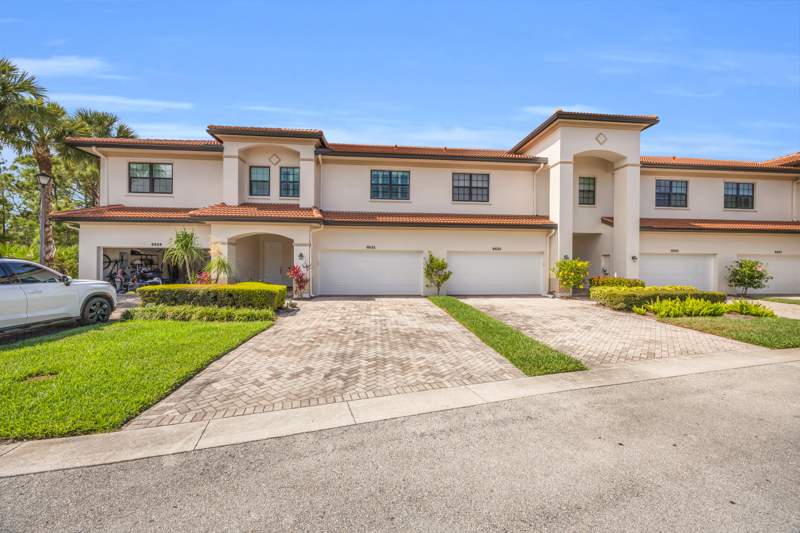 3 bedroom Townhouse at 6631 SE Woodmill Pond Lane, Woodmill Pond Condo, Stuart — photo 2