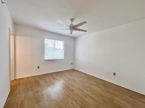 6400 Emerald Dunes Drive #104, West Palm Beach FL - photo 16 of 23