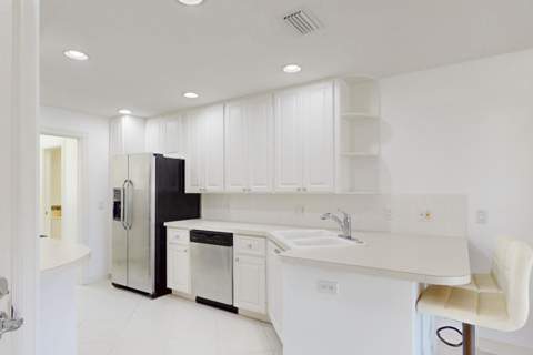 2136 Tigris Drive, West Palm Beach FL - photo 8 of 38