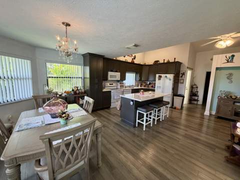 1251 SW Abingdon Avenue, Port St. Lucie FL - photo 11 of 21