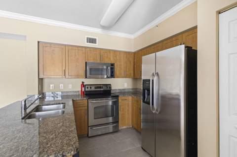 6450 Emerald Dunes Drive #103, West Palm Beach FL - photo 9 of 46