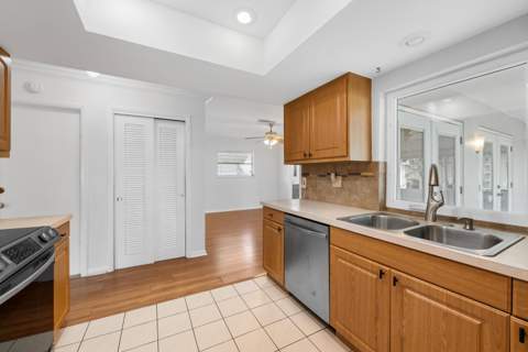 6995 NW 10th Court, Margate FL - photo 21 of 38