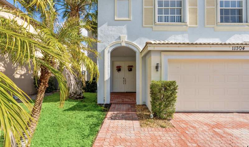 4 bedroom Single Family Residence at 11704 SW Bennington Circle, Tradition Plat No 19, Port St. Lucie — photo 2