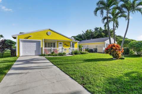 9099 Carma Drive, Boynton Beach FL - photo 6 of 49