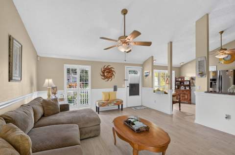 9099 Carma Drive, Boynton Beach FL - photo 13 of 49