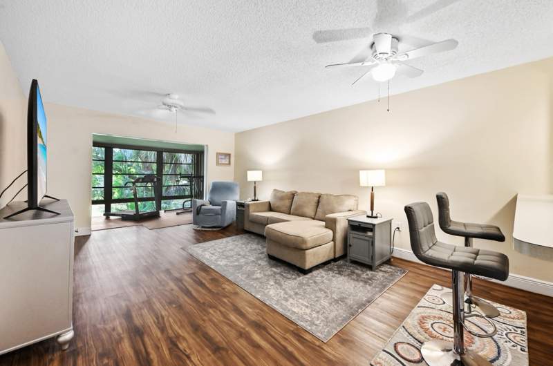 2 bedroom Condominium at 2302 Sunrise Boulevard #206, Inlet House, Fort Pierce — photo 3