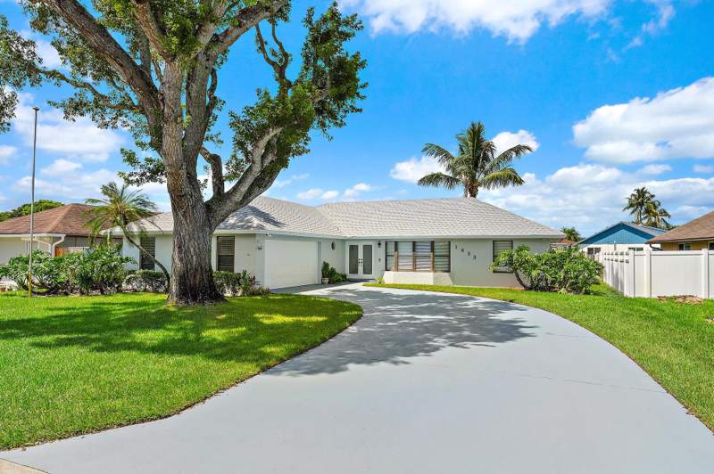 3 bedroom Single Family Residence at 1633 Woods Bend Road, Woods The, West Palm Beach — photo 4