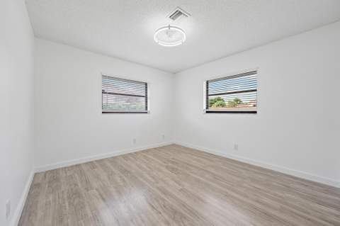 1633 Woods Bend Road, West Palm Beach FL - photo 12 of 27