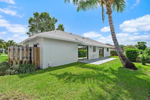 1633 Woods Bend Road, West Palm Beach FL - photo 20 of 27