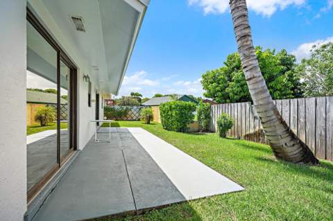 1633 Woods Bend Road, West Palm Beach FL - photo 22 of 27