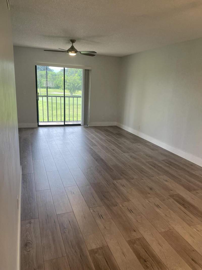 2 bedroom Condominium at 7101 Golf Colony Court #201, Lucerne Lakes Golf Colony, Lake Worth — photo 3