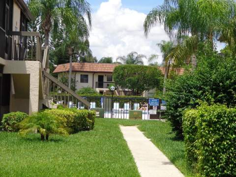 7101 Golf Colony Court #201, Lake Worth FL - photo 11 of 19